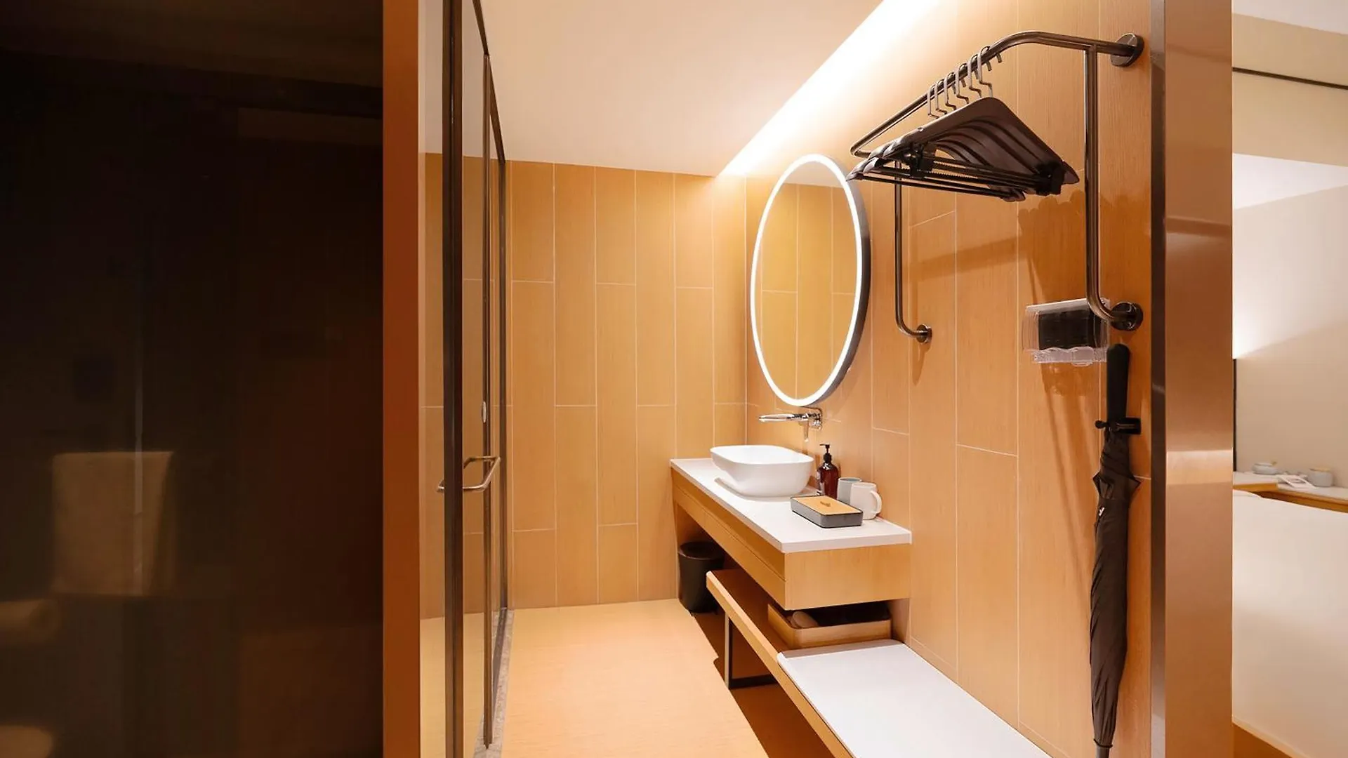 Ji Hotel Orchard Singapore 4*,  Singapore