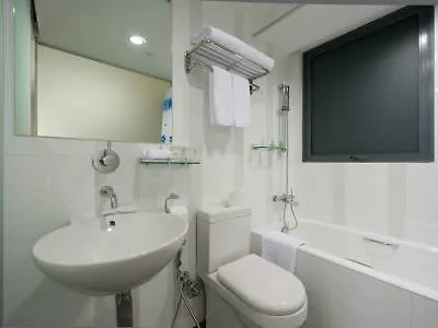 Ji Hotel Orchard シンガポール 4*,